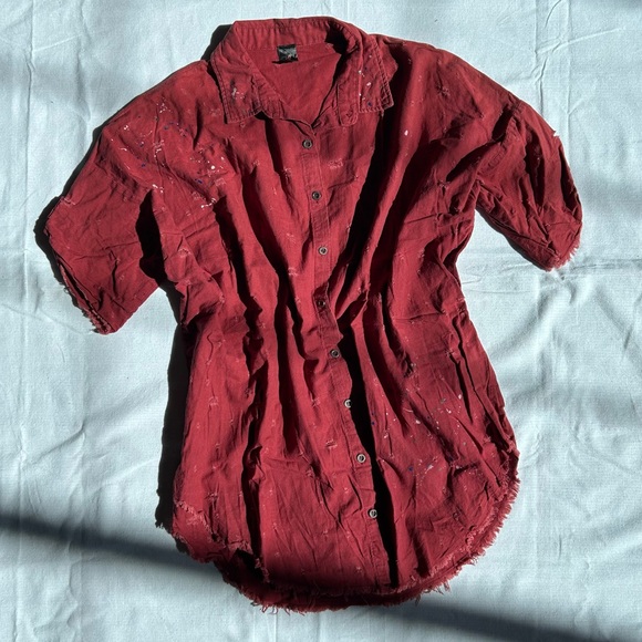 ❗️3/$15❗️Distressed Burgundy Button Up Top - Picture 3 of 13